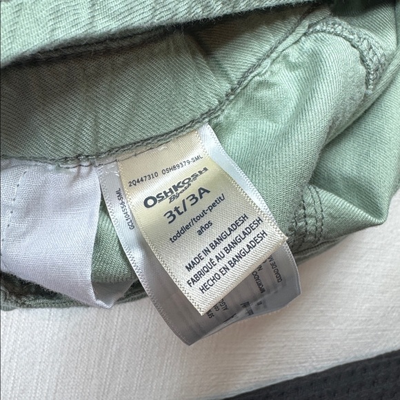 Sage green Oshkosh Overrall skirt kids 3 T - Picture 3 of 4